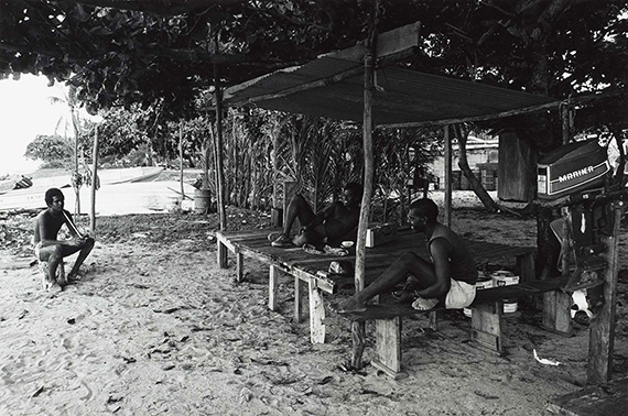 digital-blog-Fisherman Waiting Cape York 1987_164_016_001